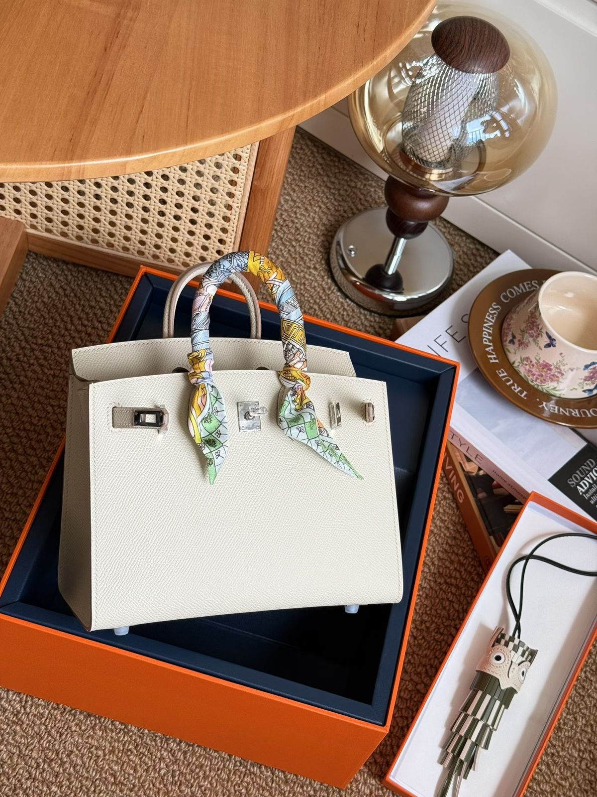 Luxury Structured Tote Bag – Epsom Leather with Palladium Hardware