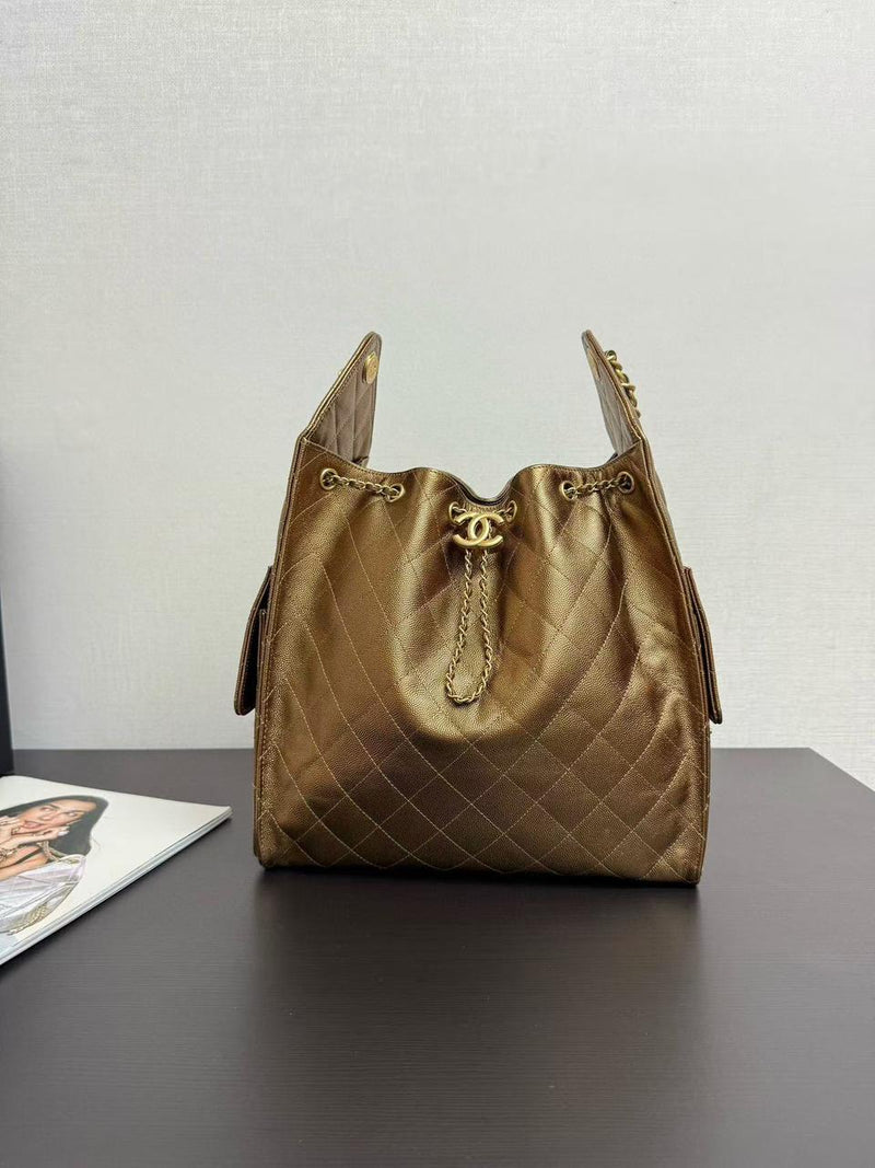 Chanel 25 - Grained Calfskin & Gold-Tone Metal  White